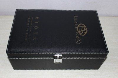 高档红酒皮盒双支装 带酒具红酒盒 红酒木盒 双瓶装红酒礼盒现货 - 高档红酒皮盒双支装 带酒具红酒盒 红酒木盒 双瓶装红酒礼盒现货厂家 - 高档红酒皮盒双支装 带酒具红酒盒 红酒木盒 双瓶装红酒礼盒现货价格 - 沈洪刚 - 