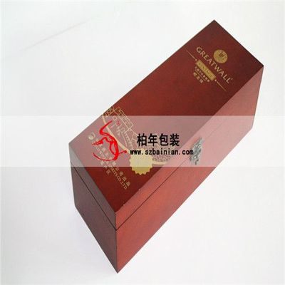 红酒木盒包装设计
